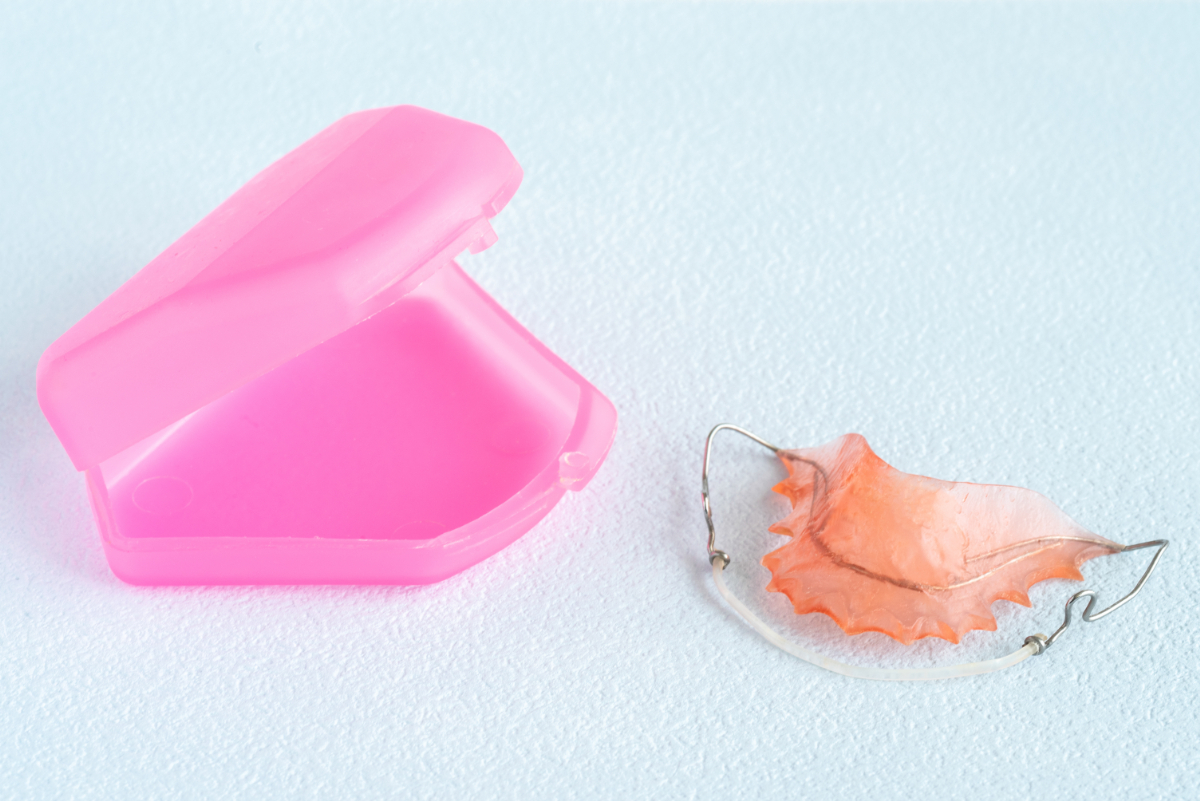 矯正治療器具リテーナー